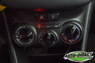 Peugeot 208 1.2 PureTech 66.812 km NAP Airco Blue Lion picture 10