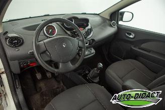 Renault Twingo 1.2 16V Dynamique Clima picture 17