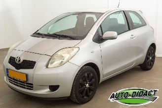 krockskadad bil auto Toyota Yaris 1.3 VVTi Airco 2006/12