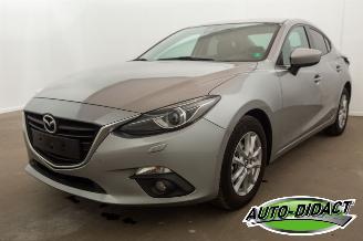 Vaurioauto  passenger cars Mazda 3 1.5 Benz 74 kw Sense Edition 2015/2