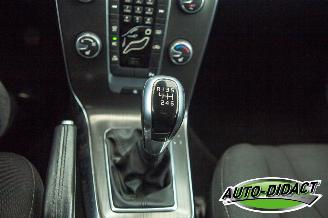 Volvo V-40 1.6 T2 Clima Navi MOTORSCHADE Kinetic picture 9