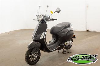 Vespa  Primavera picture 1