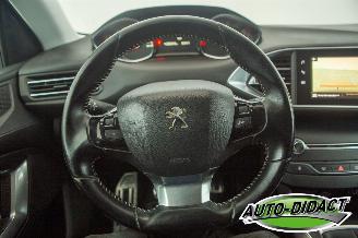 Peugeot 308 1.6 BlueHDi Clima Navi Camera Feline picture 5