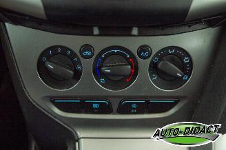 Ford Focus 1.0 EcoBoost Airco Navi Koppakking vervangen Edition picture 10