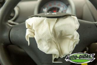 Peugeot 107 1.0-12V XS picture 23