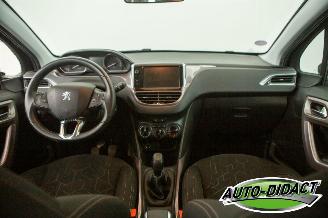 Peugeot 2008 1.2 Active 118.099 km Navi Airco picture 21
