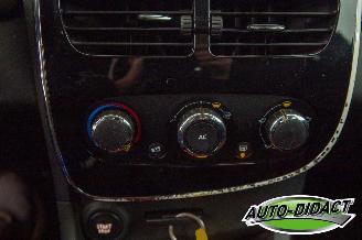 Renault Clio 0.9 TCe Expression picture 11