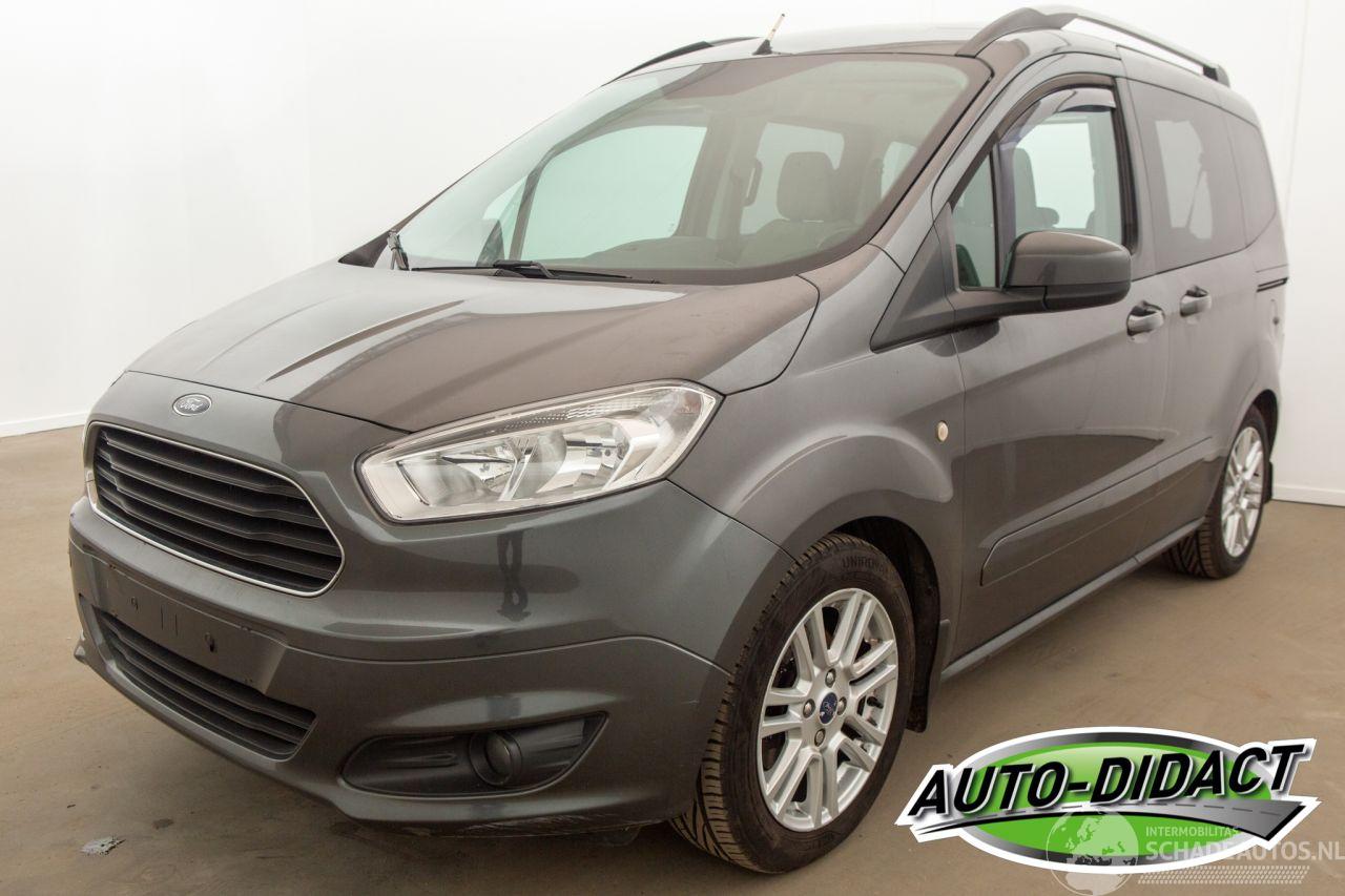 Ford Tourneo Courier 1.0 Titanium 5p Clima Carpas