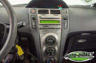 Toyota Yaris 1.0 VVTi Acces picture 8