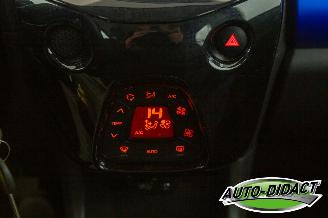 Citroën C1 1.0 VTi Automaat 69.741 km Clima Airscape Shine picture 8