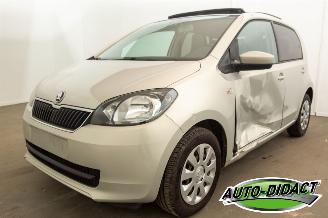 Coche accidentado Skoda Citigo 1.0 MPI 84.100 km Carpas Pano Airco Stoelverwarming Ambition 2015/4