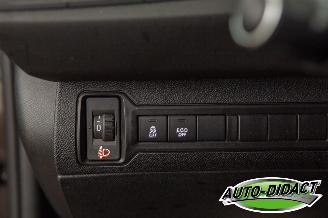 Peugeot 308 SW 1.6 HDI Allure Pano Camera navi picture 14