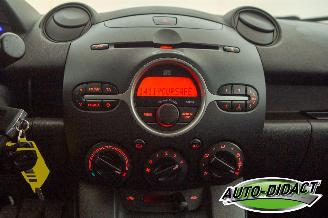 Mazda 2 1.3 TS Airco picture 8