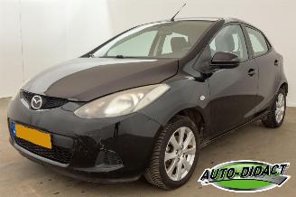 skadebil auto Mazda 2 1.3 TS Airco 2010/3