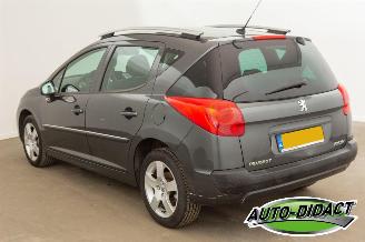 Peugeot 207 1.6 VTi Airco Pano Première picture 3