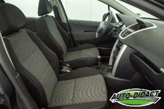 Peugeot 207 1.6 VTi Airco Pano Première picture 17