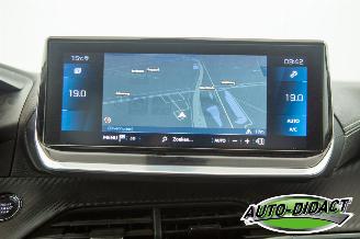 Peugeot 208 1.2 PureTech GT Automaat Pano Navi Camera Clima picture 7