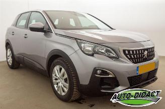 Peugeot 3008 1.2 PureTech Automaat 81.562 km NAP Digi Dash Clima Blue Lease Executive picture 2