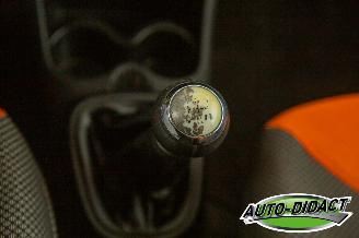 Toyota Aygo 1.0 VVT-i Airco 117.759 km NAP Dynamic Orange picture 9