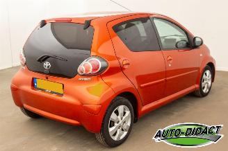 Toyota Aygo 1.0 VVT-i Airco 117.759 km NAP Dynamic Orange picture 4