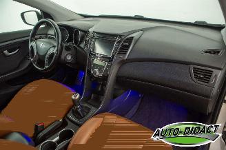 Hyundai I-30 1.6 GDI Clima Navi Camera i-Magine picture 18