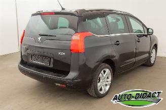 Peugeot 5008 1.6 HDi Clima Leder Pano 7p. picture 4