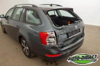 Skoda Octavia 1.6 TDI Clima Navi Ambition picture 26