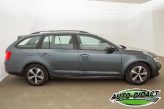 Skoda Octavia 1.6 TDI Clima Navi Ambition picture 37