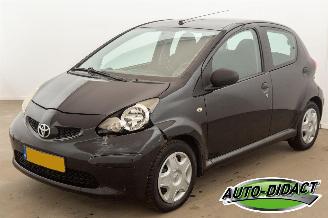 Vaurioauto  passenger cars Toyota Aygo 1.0-12V 2007/7