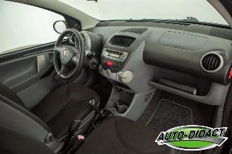 Toyota Aygo 1.0-12V picture 12
