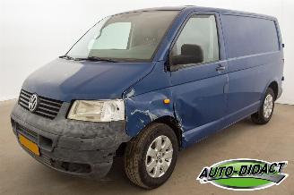 krockskadad bil bedrijf Volkswagen Transporter 1.9 TDI Airco 2008/1