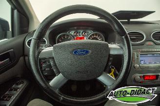 Ford Focus 1.6 Clima Navi Titanium picture 5