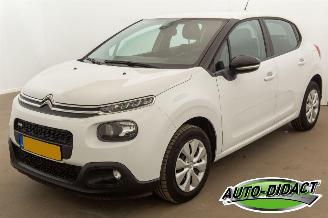 Damaged car Citroën C3 1.2 PureTech Feel Clima Navi Motorschade 2017/2