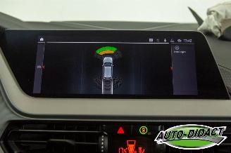 BMW 1-serie 118i 110kw Digi Dash Navi Clima picture 9