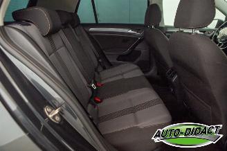 Volkswagen Golf 1.2 TSI Clima Connected Series picture 20