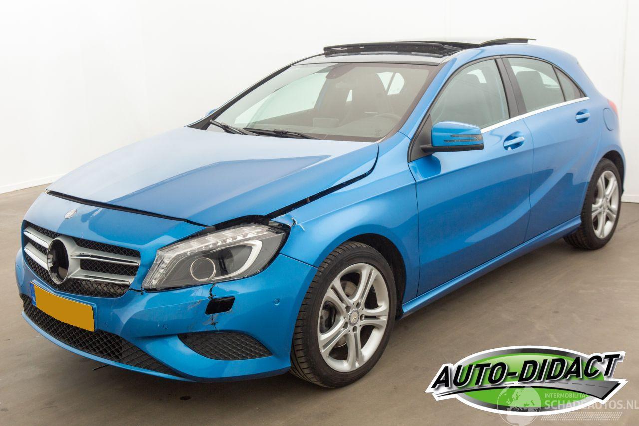 Mercedes A-klasse 180 Automaat Pano Navi 90.485 km NAP Ambition
