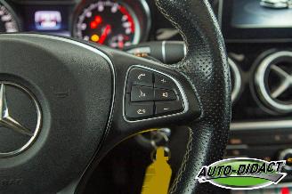 Mercedes Cla-klasse 180 Shooting Brake Automaat Pano Leder Navi picture 14