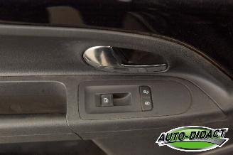 Volkswagen Up! 1.0 Automaat Airco move up! picture 9