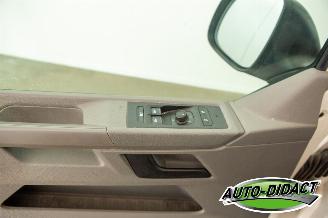 Volkswagen Transporter 2.0 TDI 66kw Motorschade picture 11