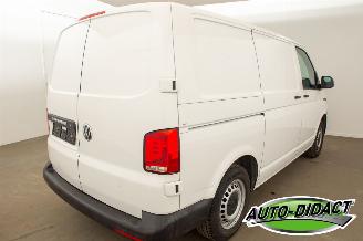 Volkswagen Transporter 2.0 TDI 66kw Motorschade picture 4
