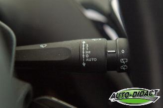 Peugeot 208 1.2 VTi Clima Navi Envy picture 17