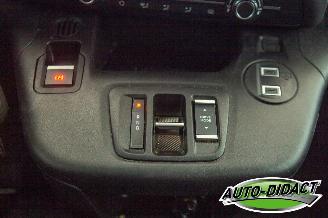 Opel Combo Combo-E 136 L1 50kWh 47.421 km NAP picture 8