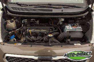 Kia Venga 1.4 CVVT Clima Navi Plus Pack picture 31