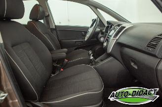 Kia Venga 1.4 CVVT Clima Navi Plus Pack picture 20