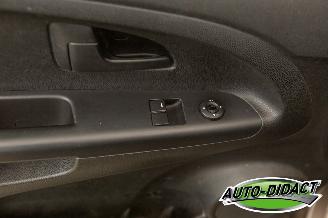 Kia Venga 1.4 CVVT Clima Navi Plus Pack picture 13