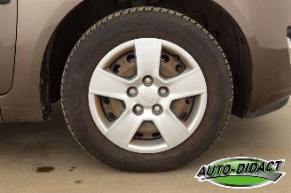 Kia Venga 1.4 CVVT Clima Navi Plus Pack picture 29