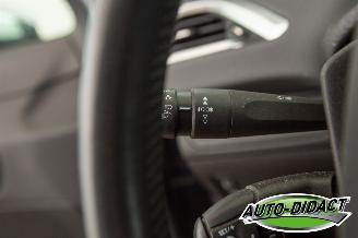 Peugeot 2008 1.2 Clima Navi 79.211 km Access picture 26