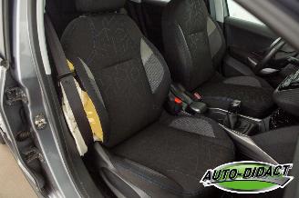 Peugeot 2008 1.2 Clima Navi 79.211 km Access picture 20