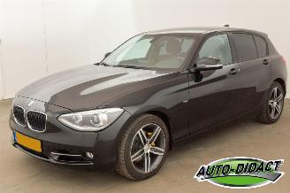 skadebil auto BMW 1-serie 118i Aautomaat Navi Clima Business 2012/2
