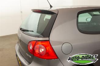 Volkswagen Golf 2.0 FSI Clima Sportline picture 35